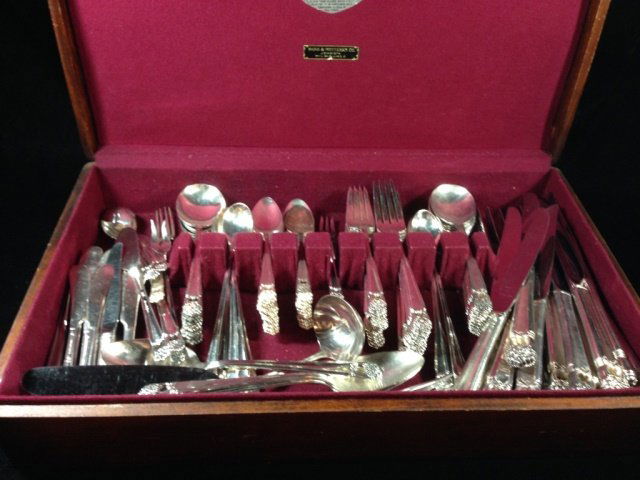 LARGE 1847 ROGERS BROS. FLATWARE SERVICE, ETERNALLY (1 of 7)