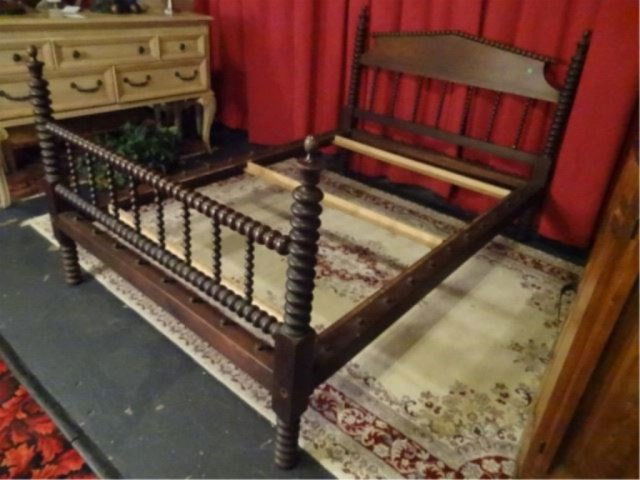19TH CENTURY BLACK WALNUT SPOOL BED, TURNED CREST RAIL: 19TH CENTURY BLACK WALNUT SPOOL BED, TURNED CREST RAIL ON HEADBOARD, TURNED FOOTBOARD AND SPINDLES, VERY GOOD CONDITION, 78"X 54", SKU931.01