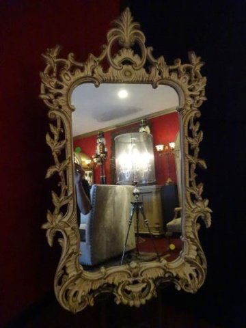 MID CENTURY ROCOCO STYLE MIRROR, ANTIQUED WHITE PAINTED (1 of 4)