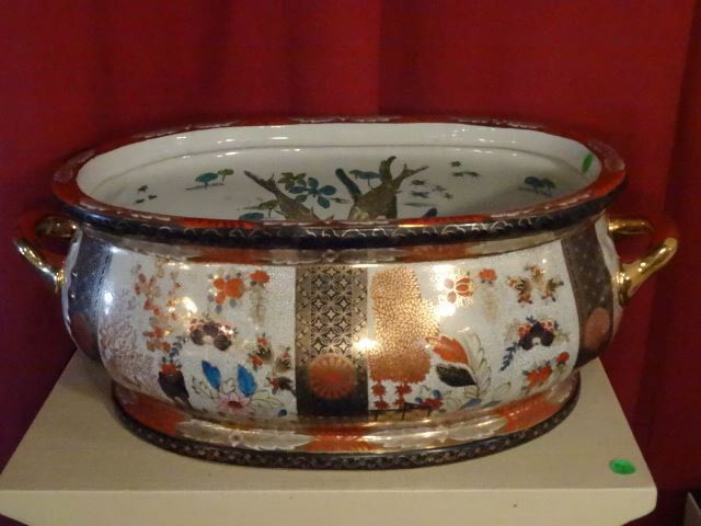 LARGE CHINESE PORCELAIN JARDINERE, PAINTED FISH AND (1 of 5)