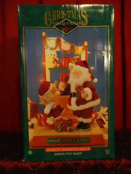 LARGE ANIMATED CHRISTMAS SANTA FIGURE, IN WORKSHOP WITH (1 of 10)