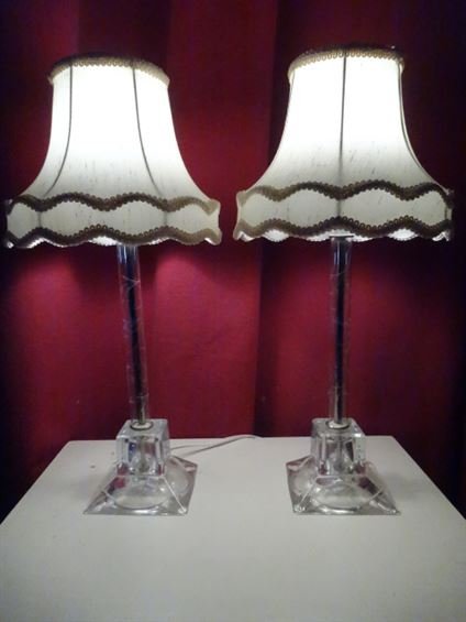 PAIR ACRYLIC TABLE LAMPS, ORNATE SHADES, SQUARE BASES, (1 of 5)