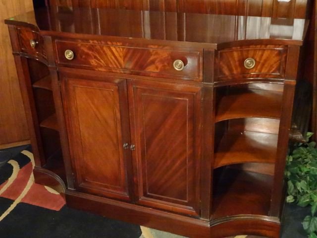 VINTAGE MAHOGANY SIDEBOARD, BUTLER'S DESK OVER 2 DOOR: VINTAGE MAHOGANY SIDEBOARD, BUTLER'S DESK OVER 2 DOOR CABINET, VERY GOOD VINTAGE CONDITION, 52"W X 36"H X 18"D, SKU953.17