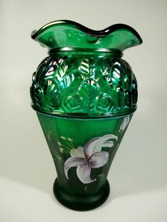 FENTON SIGNED HANDPAINTED GLASS VASE, EMERALD GREEN (1 of 10)