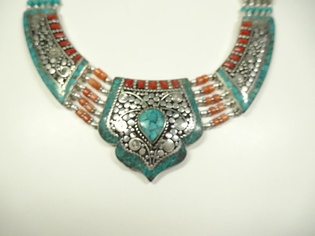 TURQUOISE & LAPIS NECKLACE, CHOKER STYLE: TURQUOISE & LAPIS NECKLACE, CHOKER STYLE