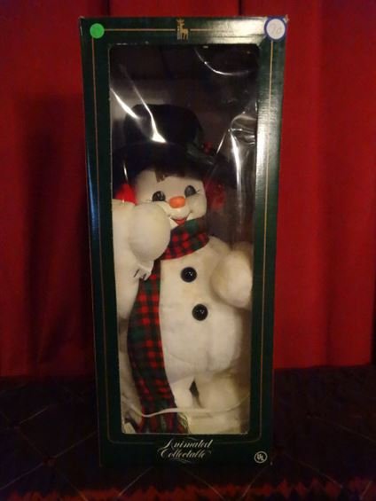 LARGE ANIMATED CHRISTMAS SNOWMAN FIGURE, N BLACK HAT, (1 of 5)