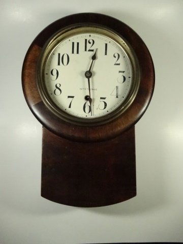 VINTAGE SETH THOMAS WALL CLOCK, MISSING GLASS, APPROX (1 of 9)