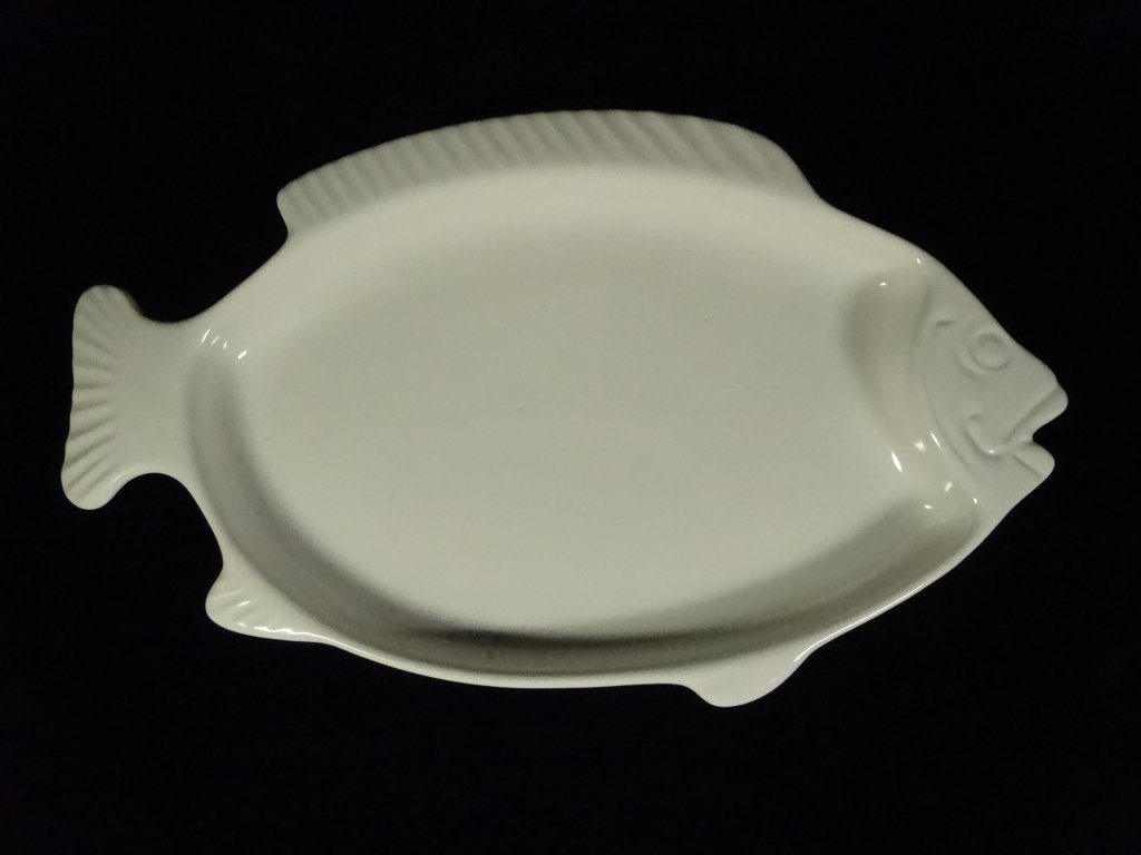 PFALTZGRAFF USA WHITE SEAFOOD BAKE 'N SERVER FISH (1 of 7)
