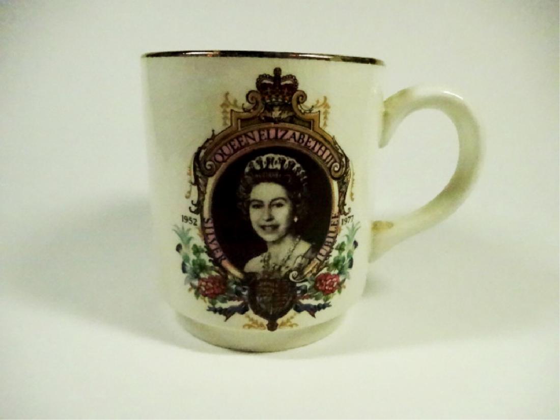 QUEEN ELIZABETH SILVER JUBILEE COMMEMORATIVE MUG, MADE (1 of 4)