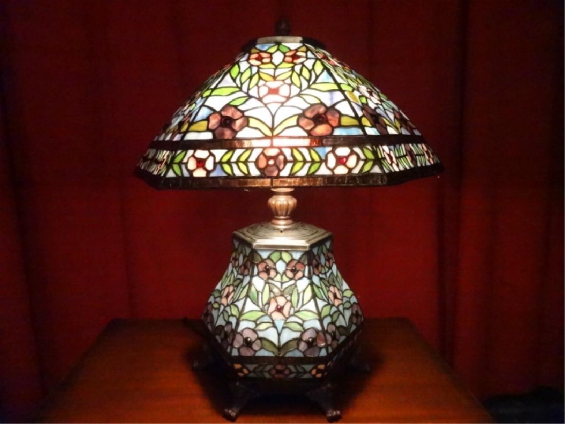 TIFFANY STYLE LEADED STAINED GLASS LAMP BY SPLENDOUR (1 of 10)