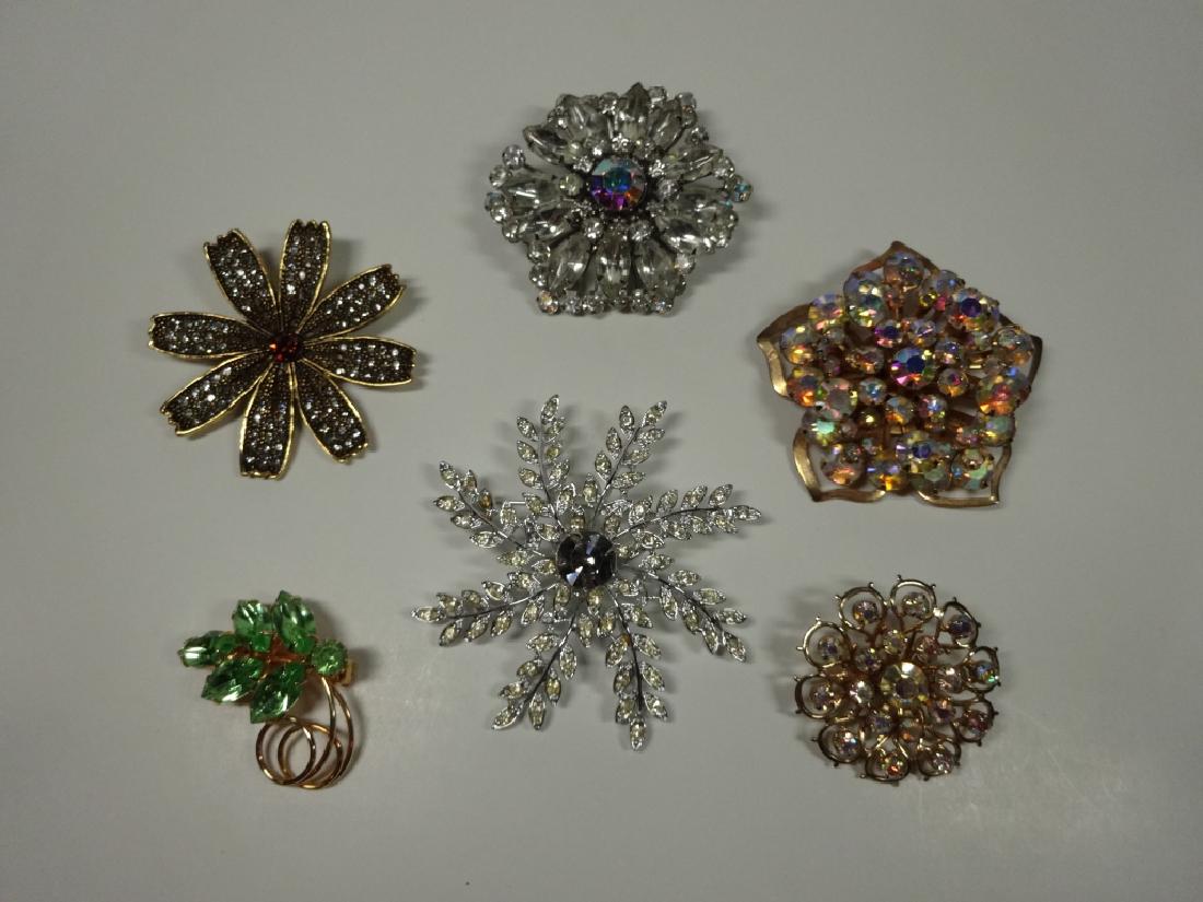 6 PC VINTAGE RHINESTONE PINS / BROOCHES, LARGEST APPROX (1 of 9)