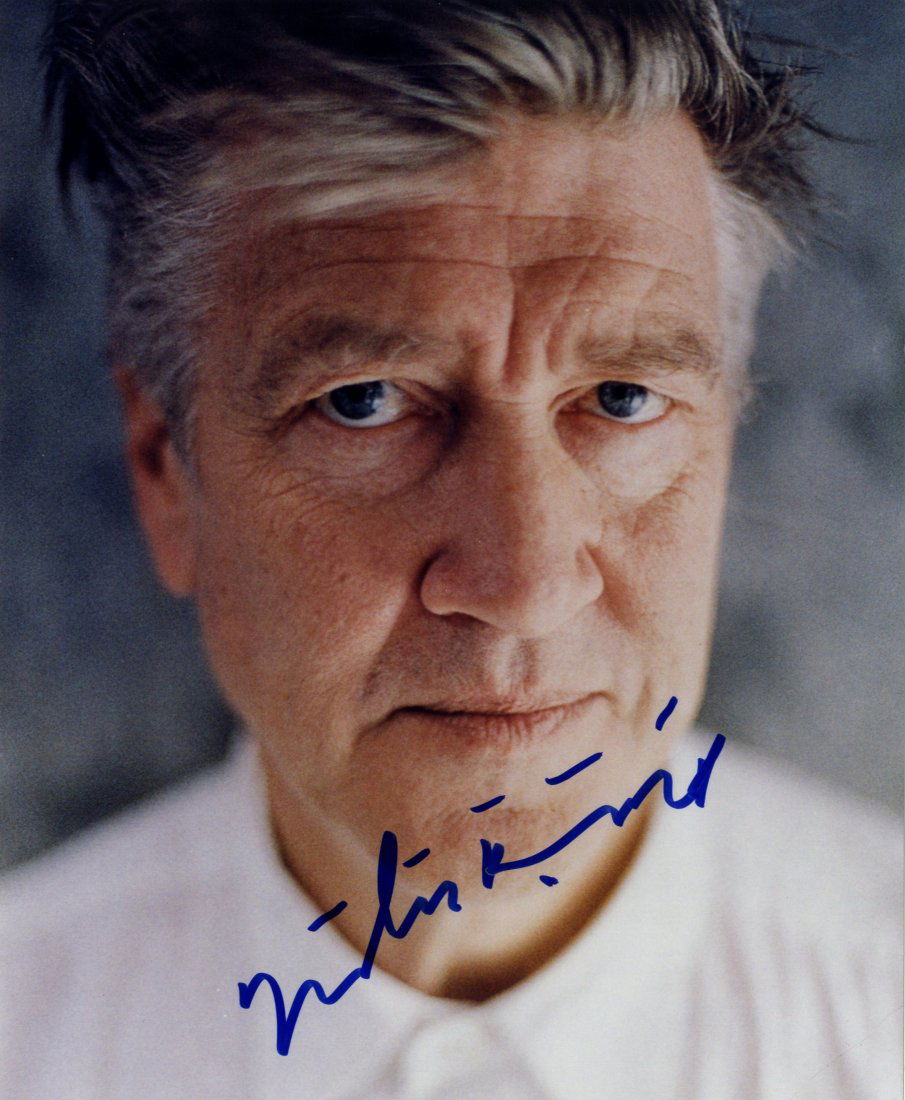 FILM DIRECTORS: A good selection of signed colour 8: FILM DIRECTORS: A good selection of signed colour 8 x 10 photographs by various film directors including David Lynch, Eli Roth, Tim Burton, Steven Soderbergh, James Cameron, Francis Ford Coppola, Joel