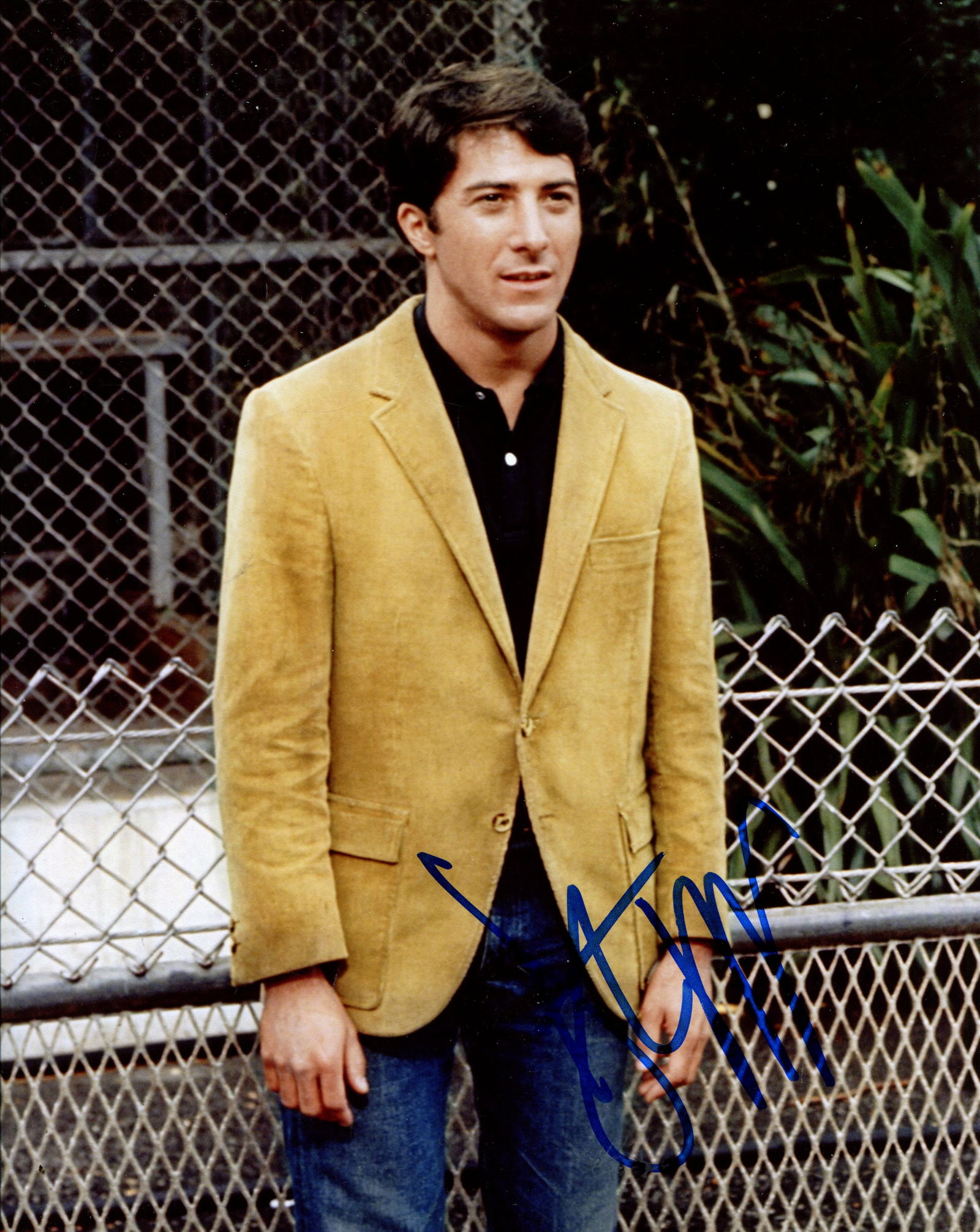 HOFFMAN DUSTIN: (1937- ): HOFFMAN DUSTIN: (1937- ) American actor, Academy Award winner for Best Actor in 1979 for his role as Ted Kramer in Kramer vs. Kramer, and again in 1988 for his role as Raymond