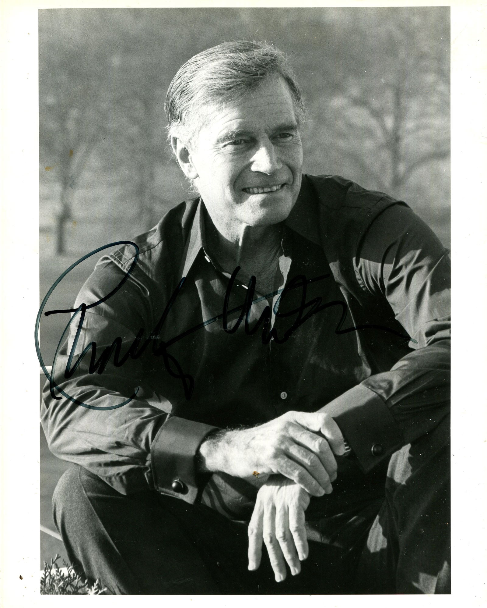 ACADEMY AWARD WINNERS:: ACADEMY AWARD WINNERS: Selection of signed 8 x 10 photographs by various Oscar winning actors comprising Dustin Hoffman, Charlton Heston, Jon Voight, Kevin Spacey, Sidney Poitier, Jack Lemmon in a pro