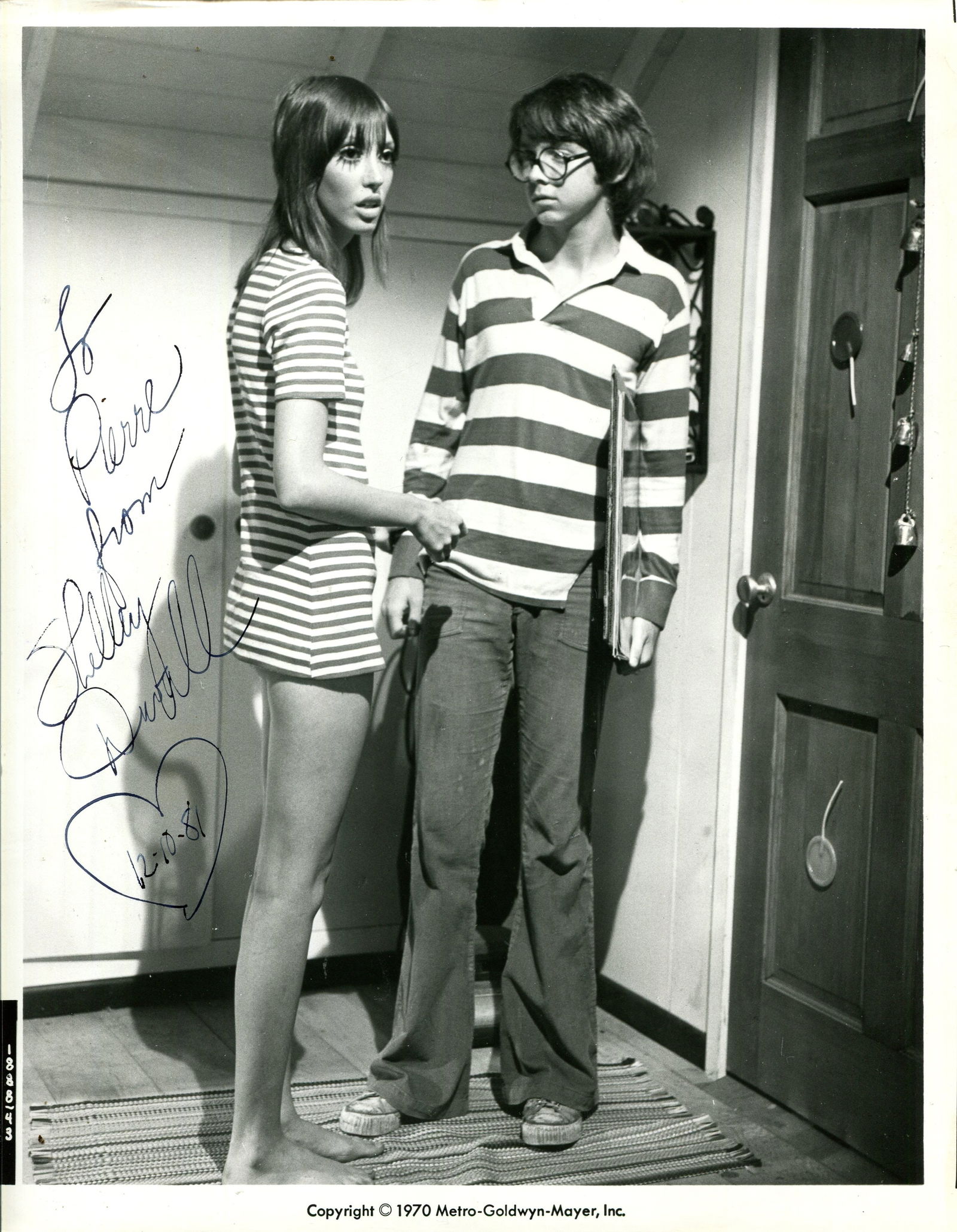 DUVALL SHELLEY: (1949-2024): DUVALL SHELLEY: (1949-2024) American actress. A good signed and inscribed 8 x 10 photograph of Duvall standing in a full-length pose, in costume as Suzanne Davis, an Astrodome tour guide and the free-