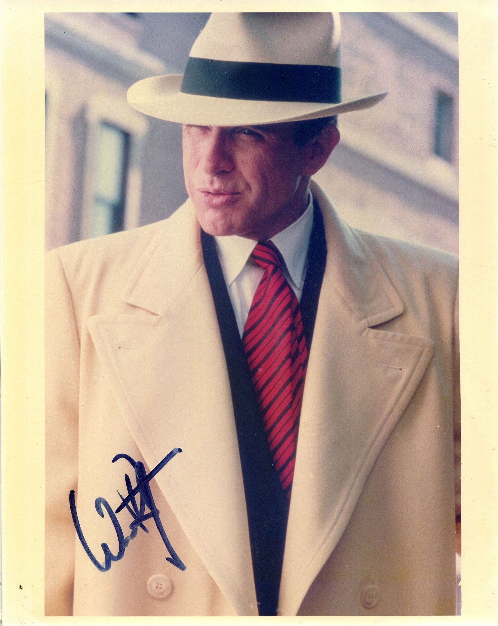BEATTY WARREN: (1937- ): BEATTY WARREN: (1937- ) American actor, a Best Director Academy Award winner for Reds (1981). Signed colour 8 x 10 photograph of Beatty standing in a half-length pose in costume as police detective Di