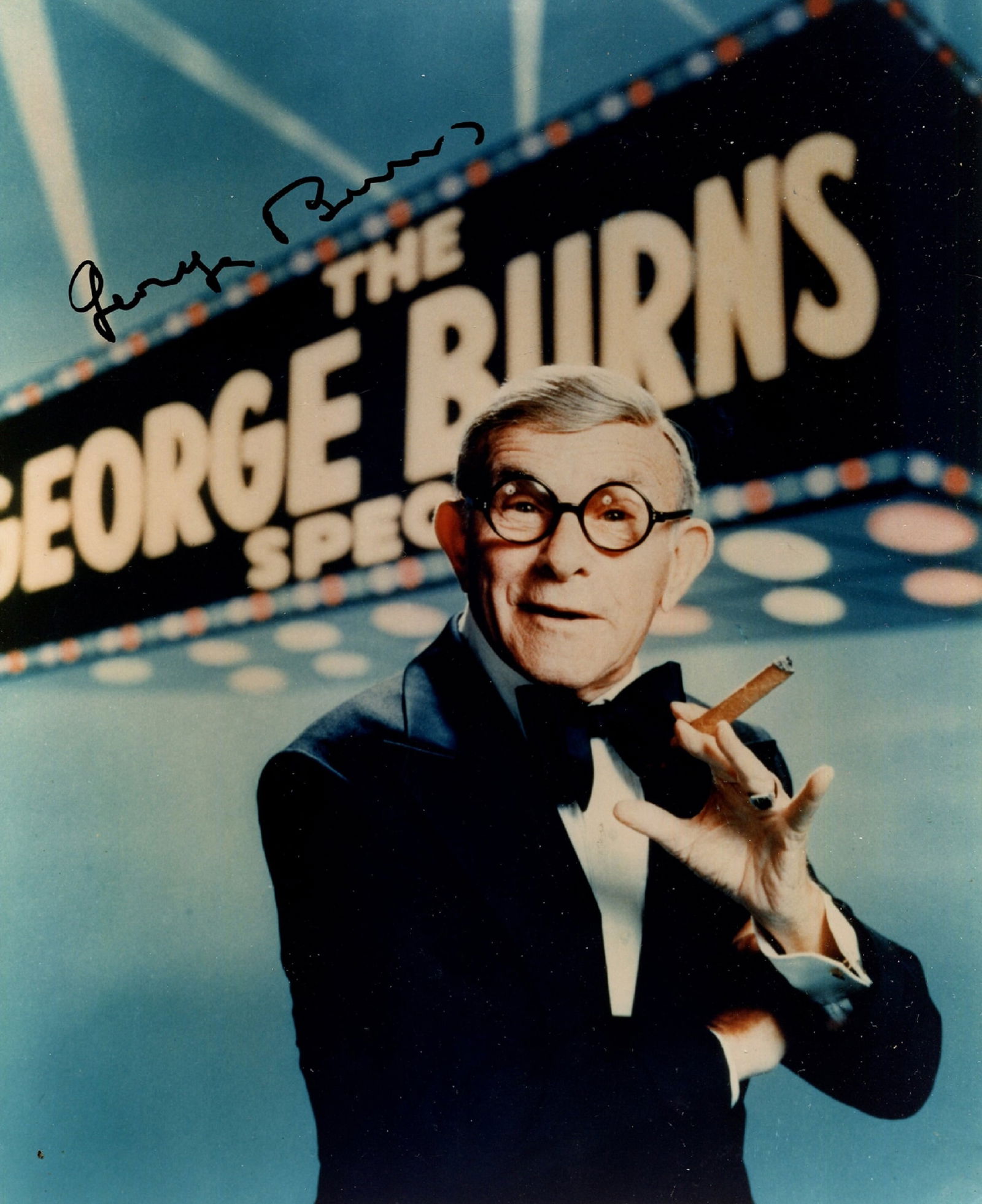 AMERICAN COMEDY: (x13): AMERICAN COMEDY: Selection of signed 8 x 10 photographs by various American film and television comedy actors, stand-up comedians etc., comprising George Burns, Dudley Moore, Jerry Lewis, Richard Pryo