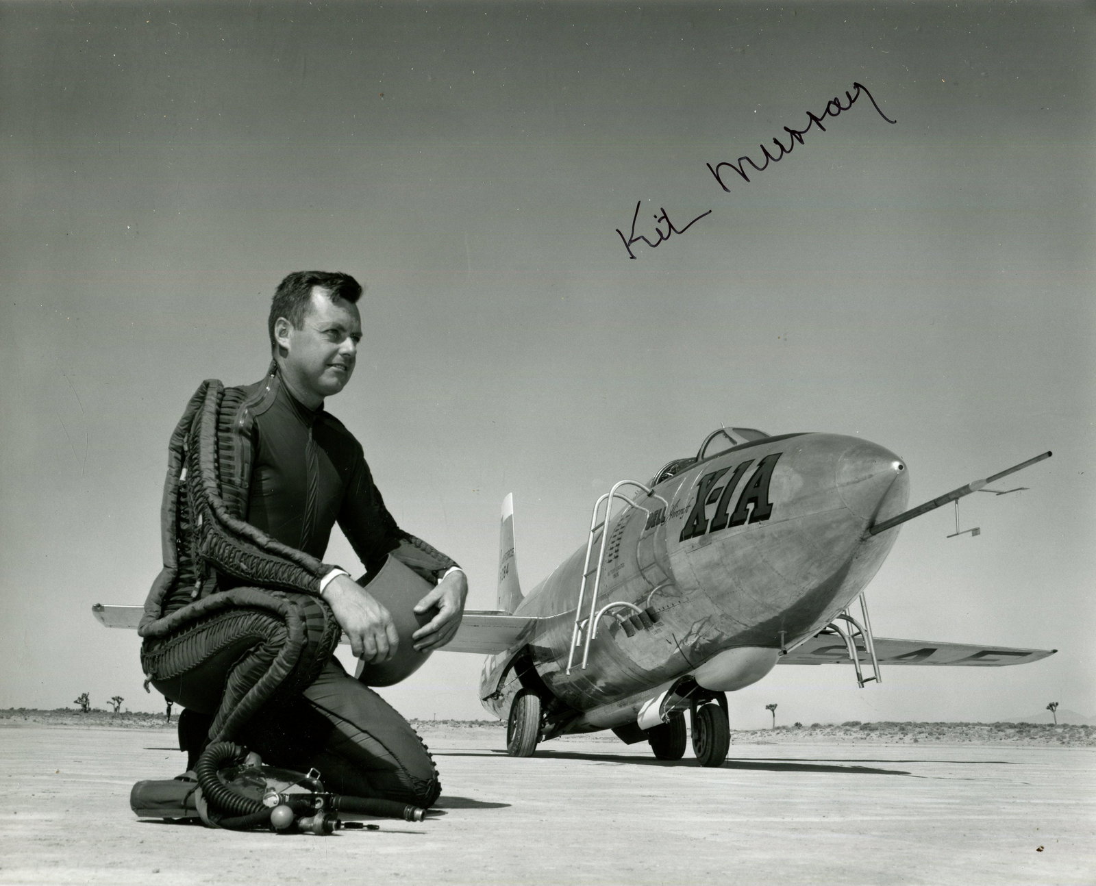 TEST PILOTS: (x11): TEST PILOTS: Selection of signed 8 x 10 photographs by various American test pilots, NASA research pilots etc., comprising Chuck Yeager, Dennis O´Donoghue, William Payne, Arthur W. ´Kit´ Murray, Co