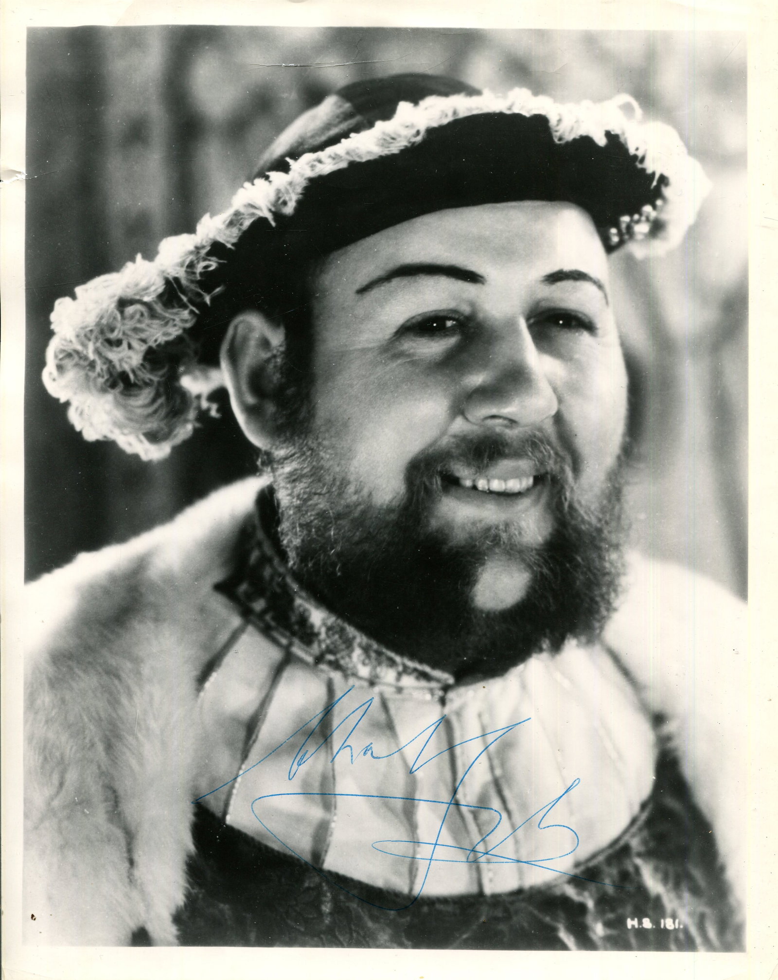 LAUGHTON CHARLES: (1899-1962): LAUGHTON CHARLES: (1899-1962) English actor, Academy Award winner for Best Actor in 1932/33 for his role as King Henry VIII in The Private Life of Henry VIII. A good vintage signed 8 x 10 photograph