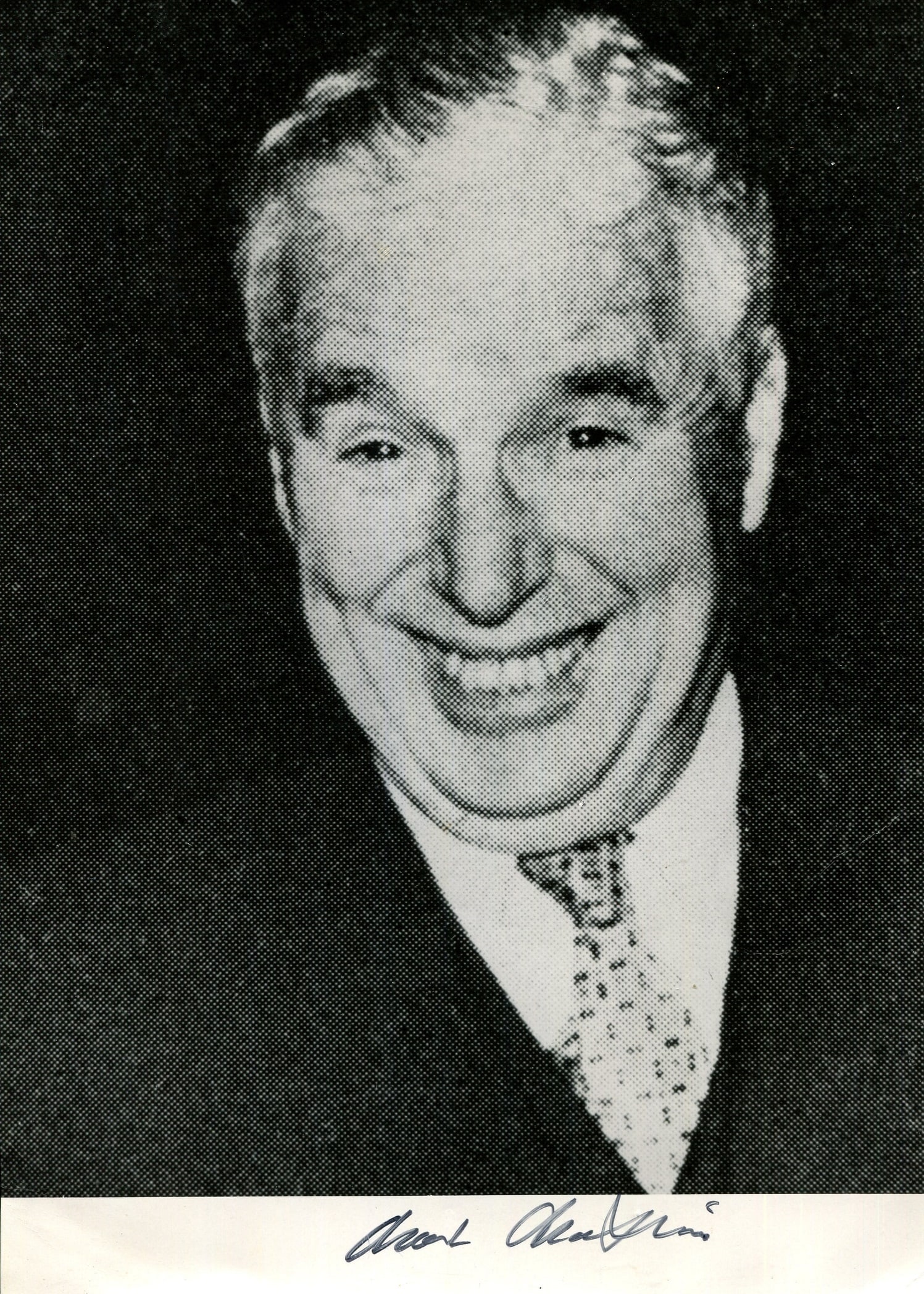 CHAPLIN CHARLES: (1889-1977): CHAPLIN CHARLES: (1889-1977) English film comedian, the recipient of Academy Honorary Awards in 1927/28 and 1971. Signed 6.5 x 9.5 photograph, the slightly grainy image depicting Chaplin in a smiling