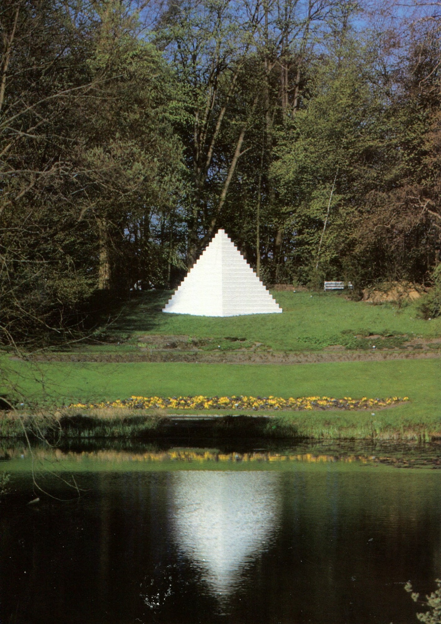 LEWITT SOL: (1928-2007) - 2