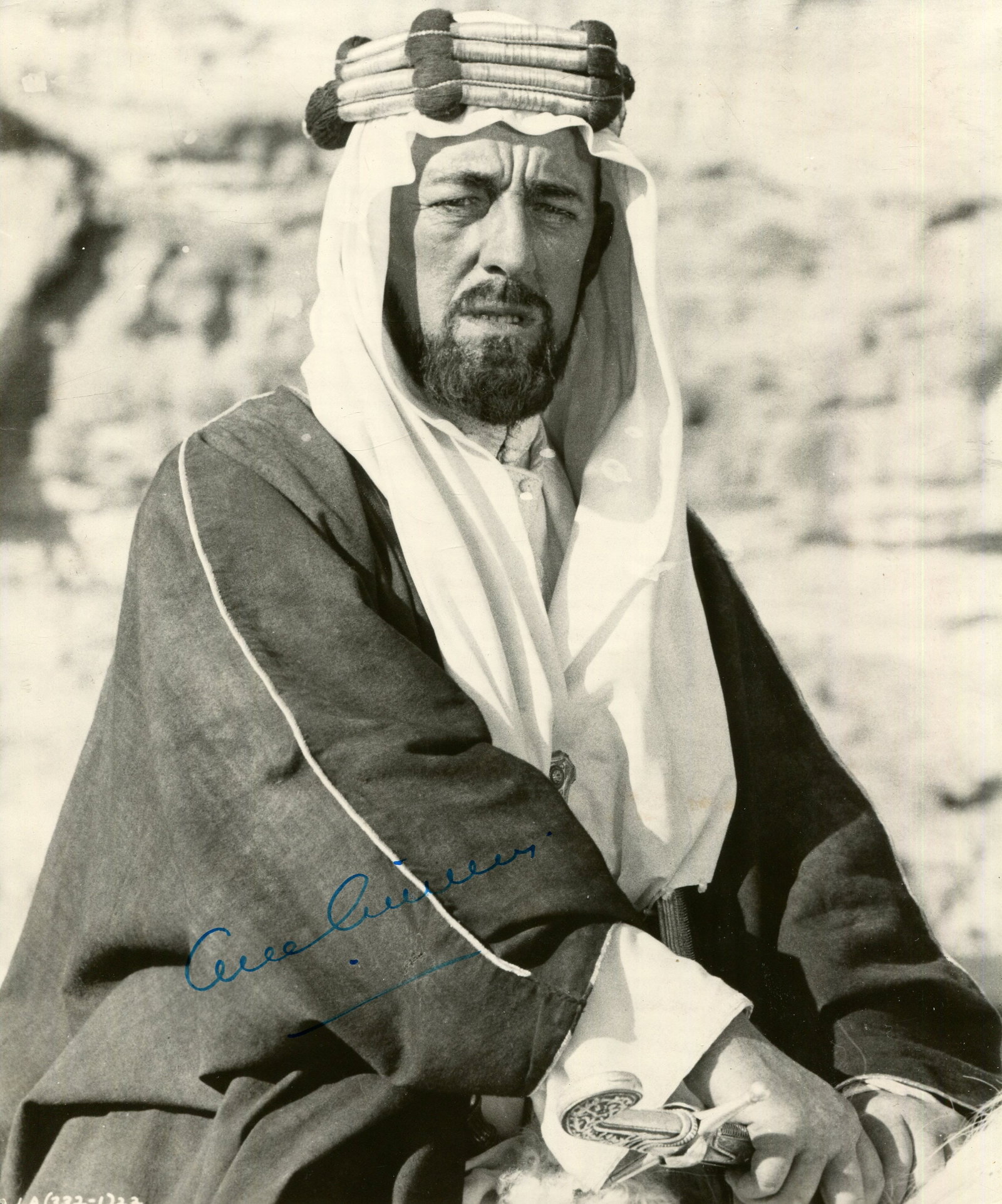 GUINNESS ALEC: (1914-2000): GUINNESS ALEC: (1914-2000) English actor, Academy Award winner for Best Actor in 1957 for his role as Lieutenant Colonel Nicholson in The Bridge on the River Kwai. A good signed 7.5 x 9 photograph,