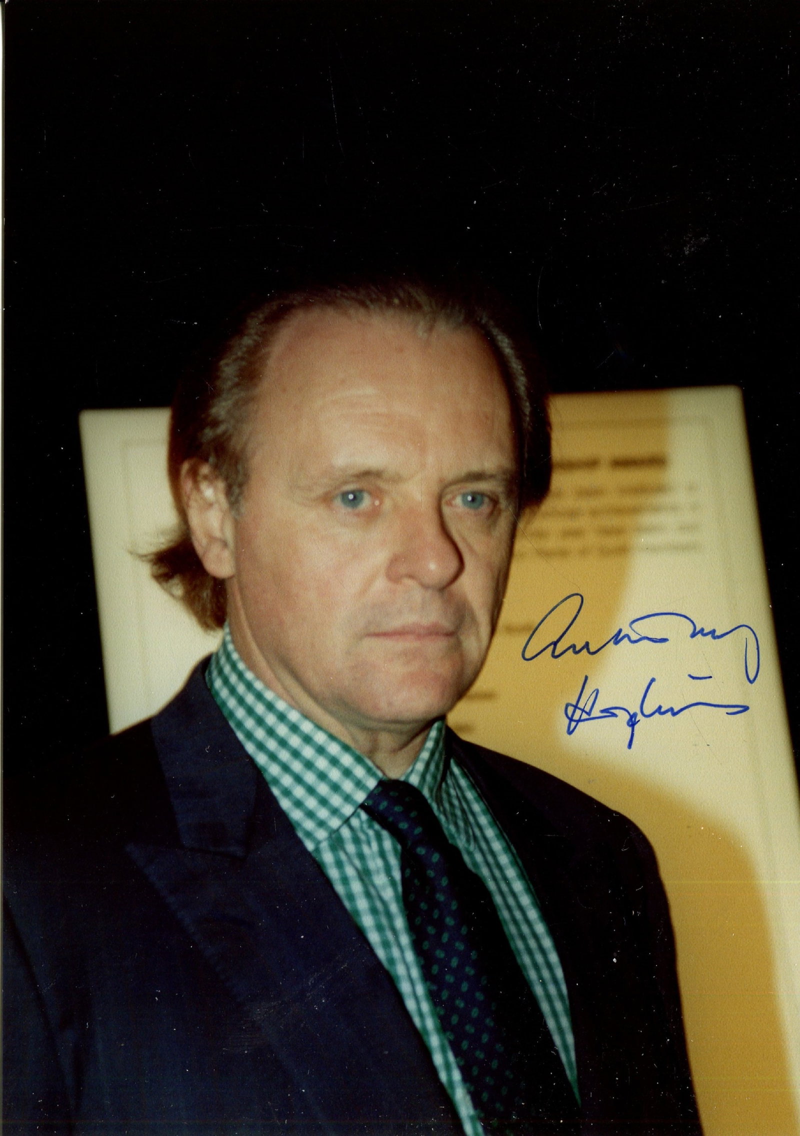 ACADEMY AWARD WINNERS: (x13): ACADEMY AWARD WINNERS: Selection of signed colour 5 x 7 photographs and slightly smaller (1) by various Oscar winning film actors and actresses comprising Kathy Bates, Judi Dench & Jim Broadbent, F.