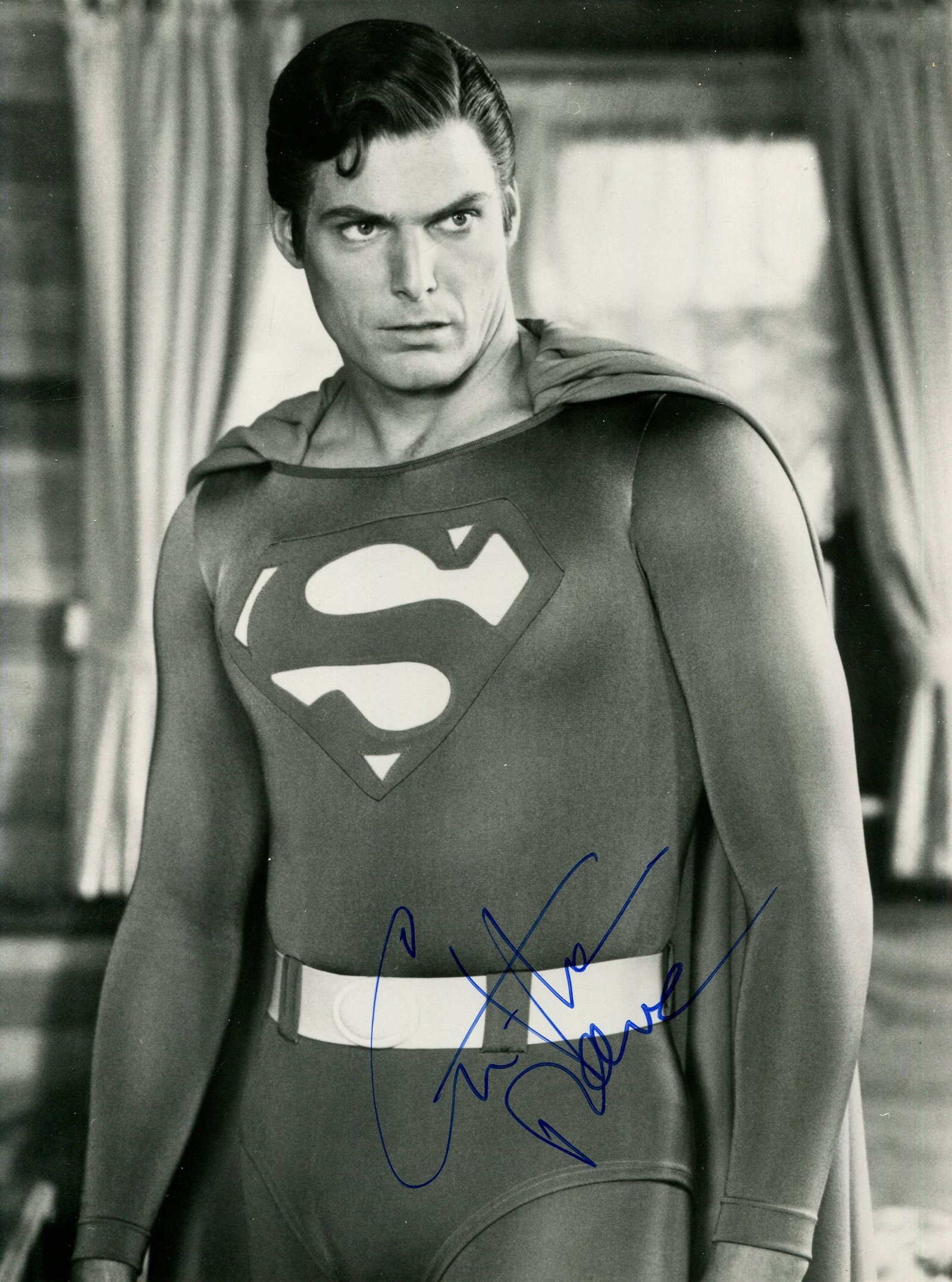 REEVE CHRISTOPHER: (1952-2004): REEVE CHRISTOPHER: (1952-2004) American actor, remembered for playing the title character in the superhero film Superman (1978) and three sequels. A good signed 7 x 9.5 photograph of Reeve standing in