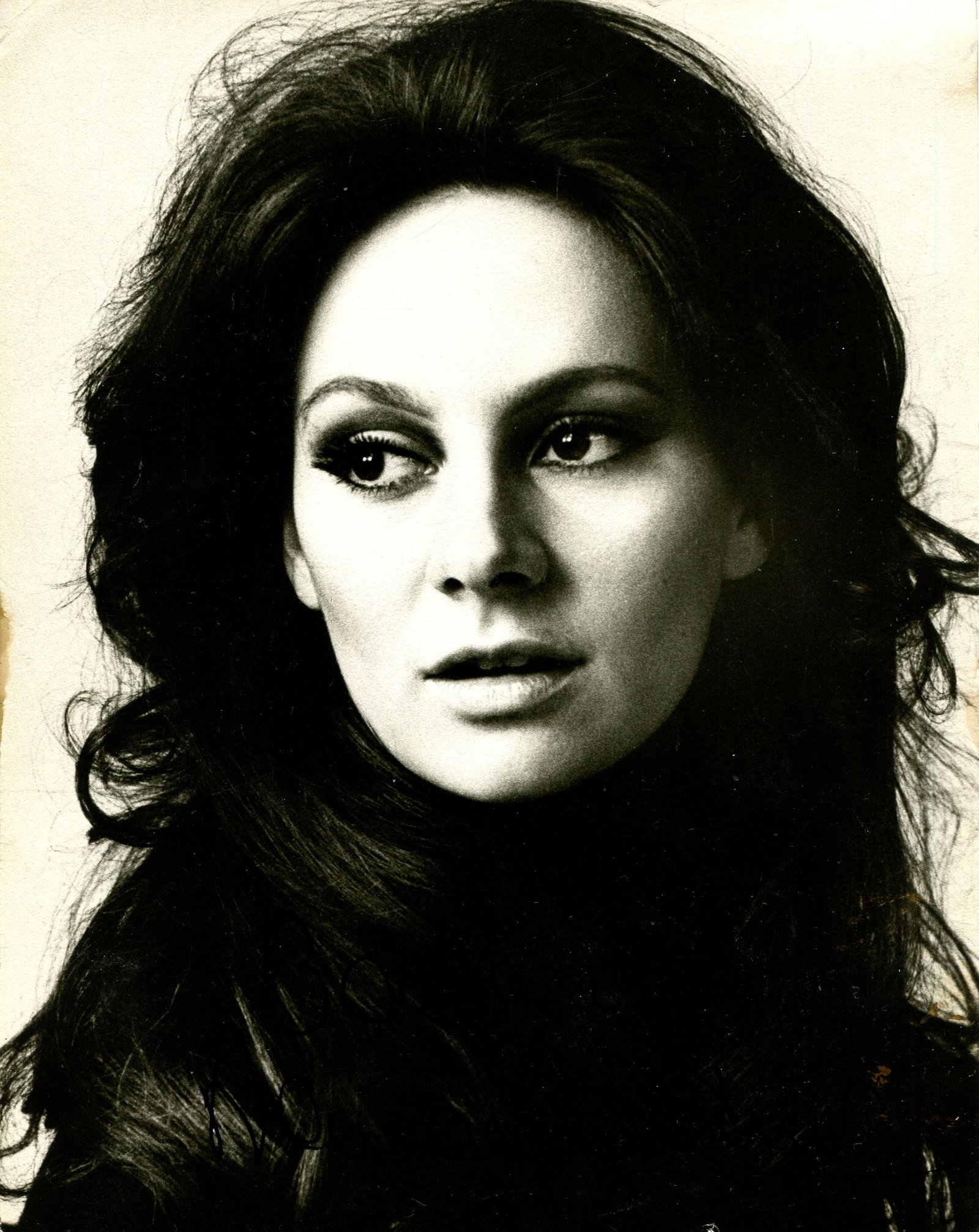 BRITISH ACTRESSES: (x9) - 8