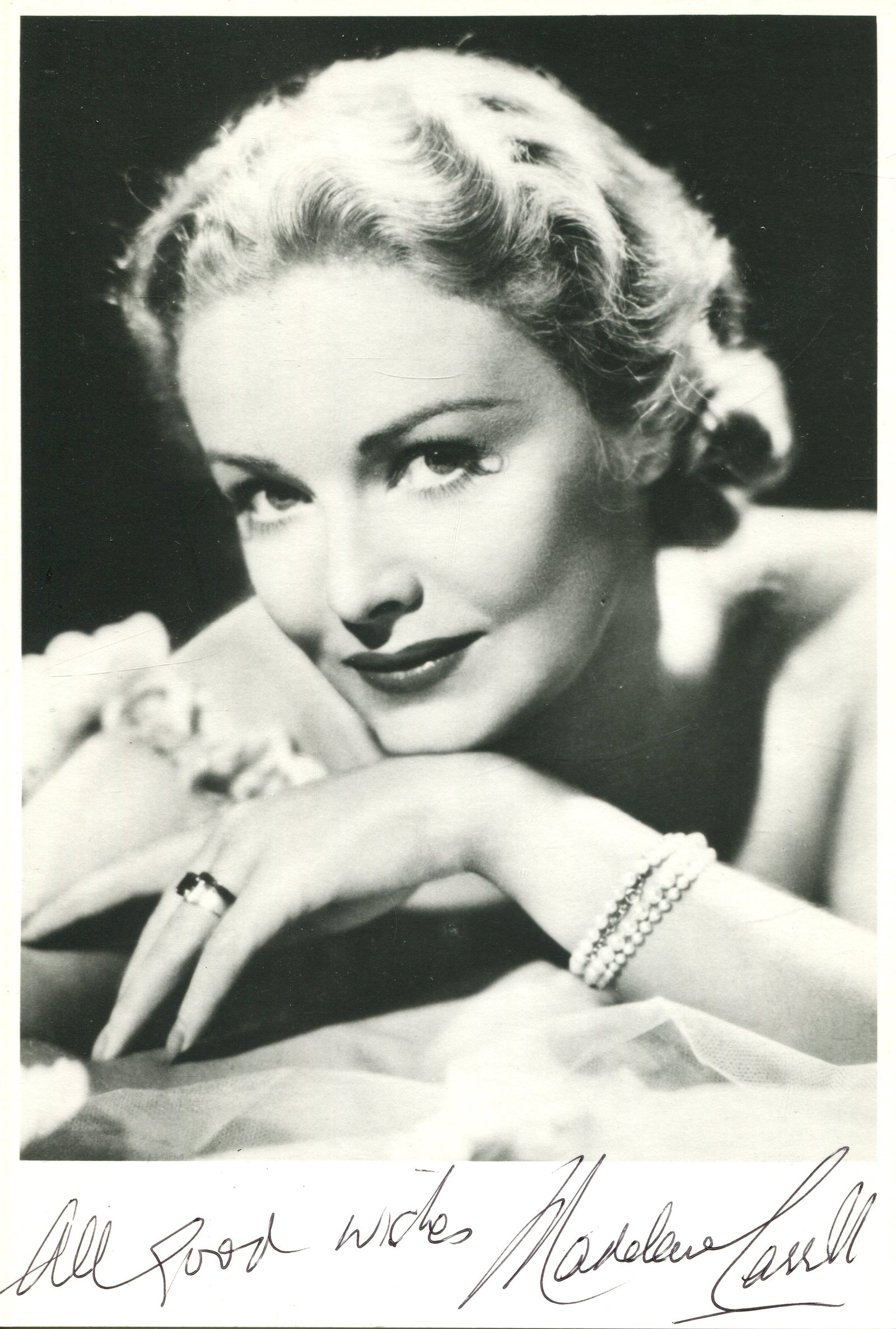 ACTRESSES: (x10): ACTRESSES: A good selection of signed 4 x 6 photographs by various film actresses comprising Madeleine Carroll, Lillian Gish, Rhonda Fleming, Kathryn Grayson, Maureen O´Hara, Myrna Loy, Cyd