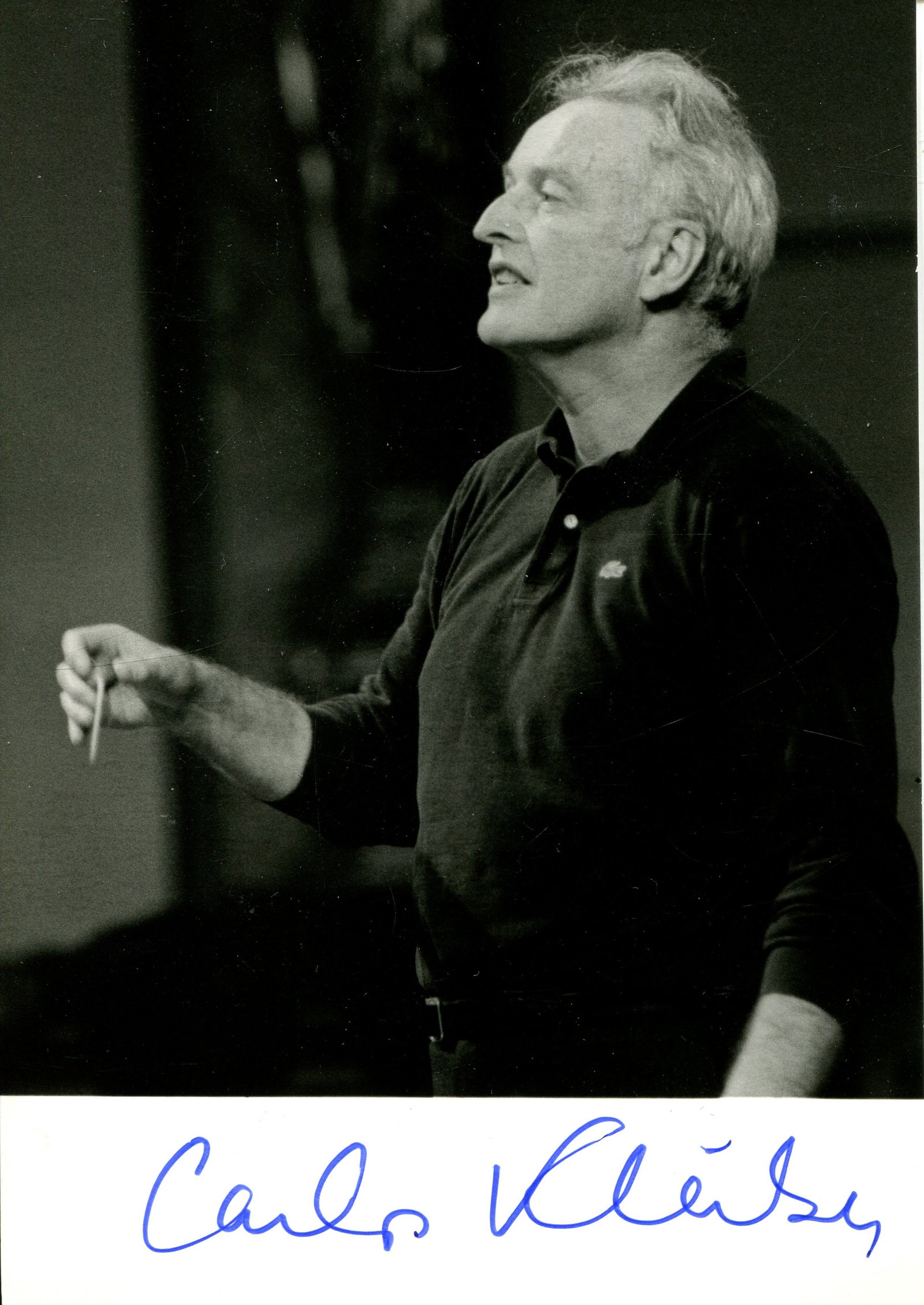 KLEIBER CARLOS: (1930-2004): KLEIBER CARLOS: (1930-2004) German-born Austrian Conductor. Widely considered one of the greatest conductors of the 20th century. A good signed 4 x 6 photograph by Kleiber, the attractive artistic