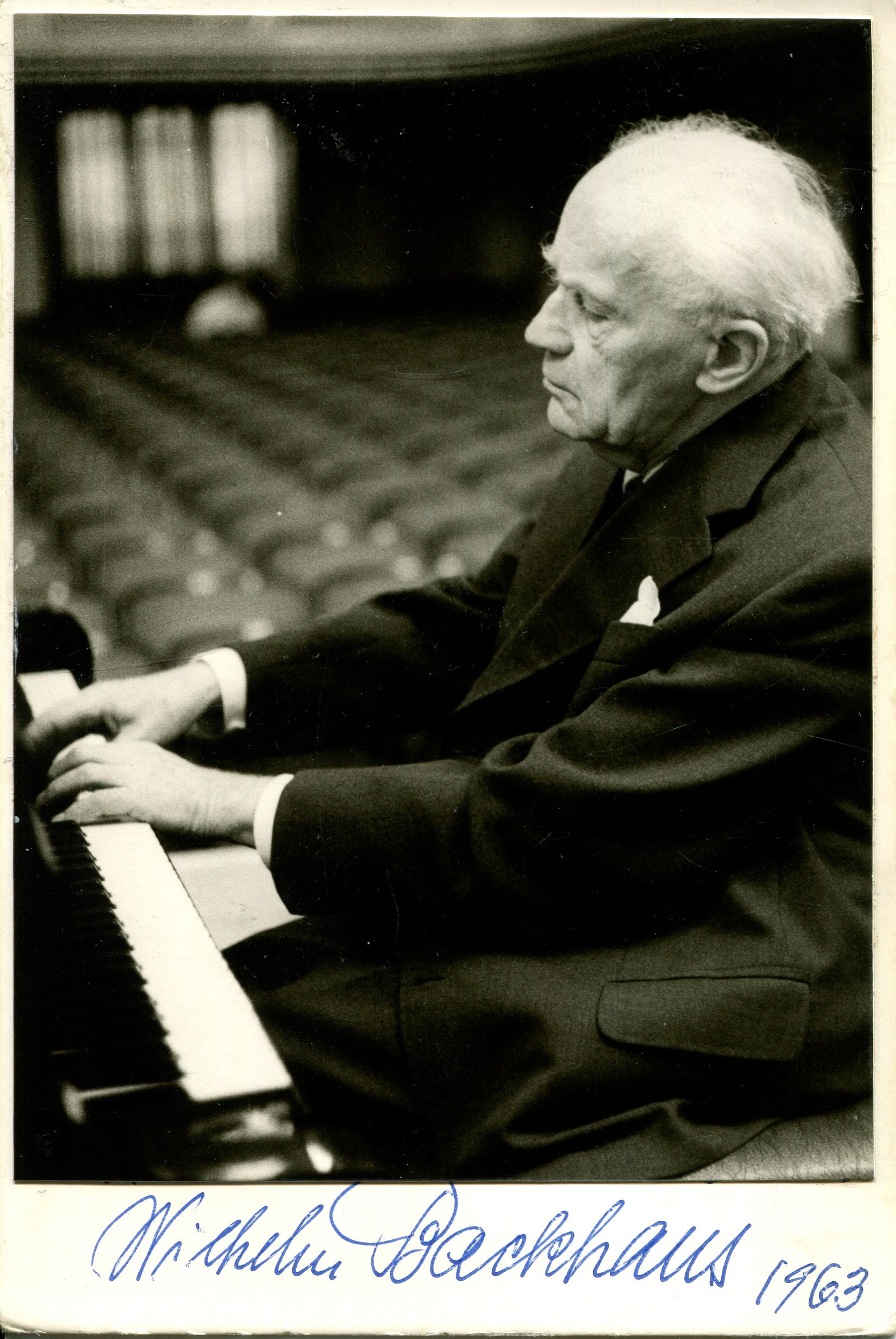 ICONIC PIANISTS:: ICONIC PIANISTS: A very good selection of four signed 3.5 x 5.5 photographs by leading pianists of the 20th century comprising Wilhelm Backhaus (1884-1969) German Pianist, the attractive image