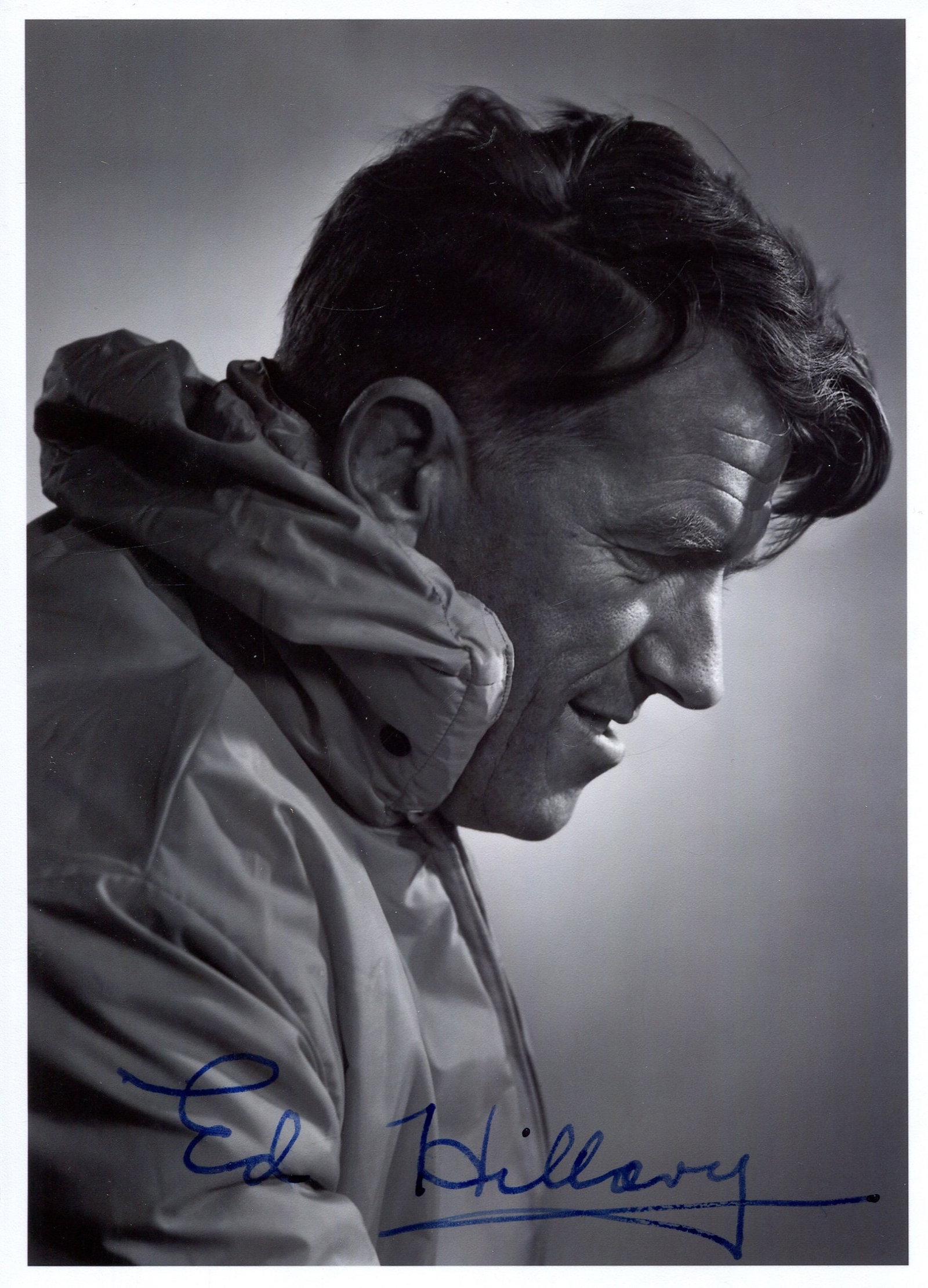 HILLARY EDMUND: (1919-2008): HILLARY EDMUND: (1919-2008) New Zealand mountaineer, the first man, with Tenzing Norgay, to reach the summit of Mount Everest, 1953. Signed 5 x 7 photograph of Hillary in a head and shoulders profile