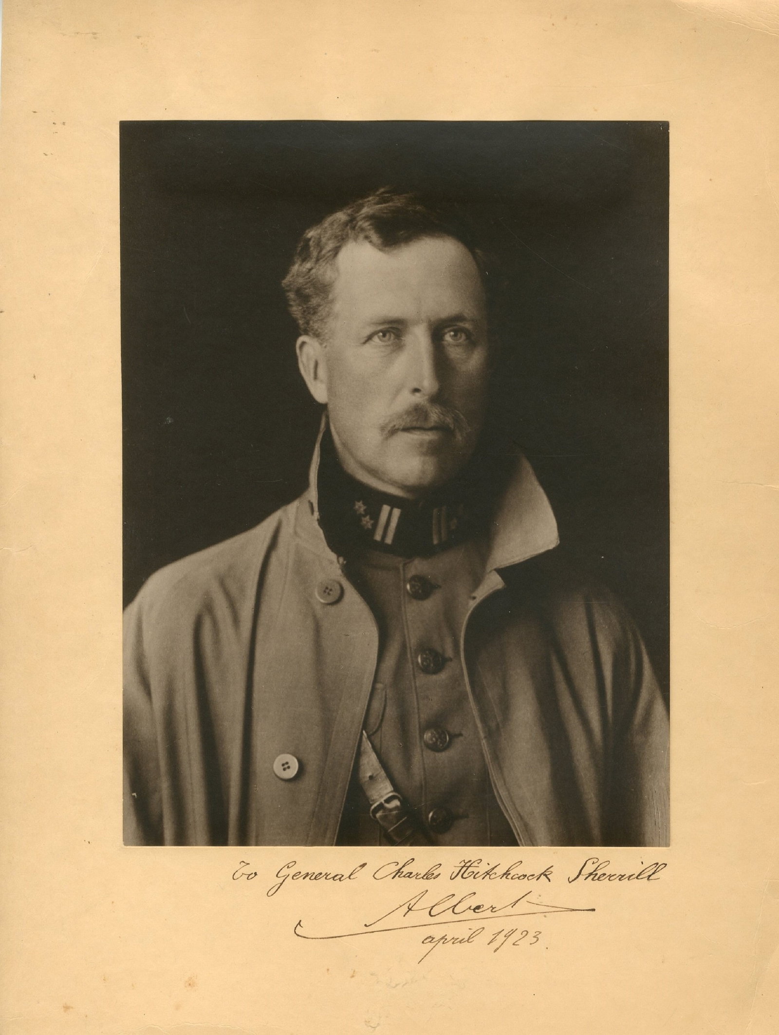 ALBERT I: (1875-1934): ALBERT I: (1875-1934) King of the Belgians 1909-34. A good, large vintage signed and inscribed 9.5 x 12.5 photograph of the King in a formal head and shoulders pose wearing his military uniform and ov