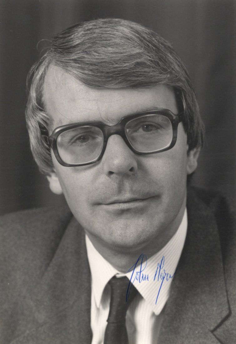 BRITISH PRIME MINISTERS: Selection of signed postcard: BRITISH PRIME MINISTERS: Selection of signed postcard photographs and slightly larger (1) by various British Prime Ministers comprising Harold Wilson, James Callaghan, Edward Heath, John Major and Ton