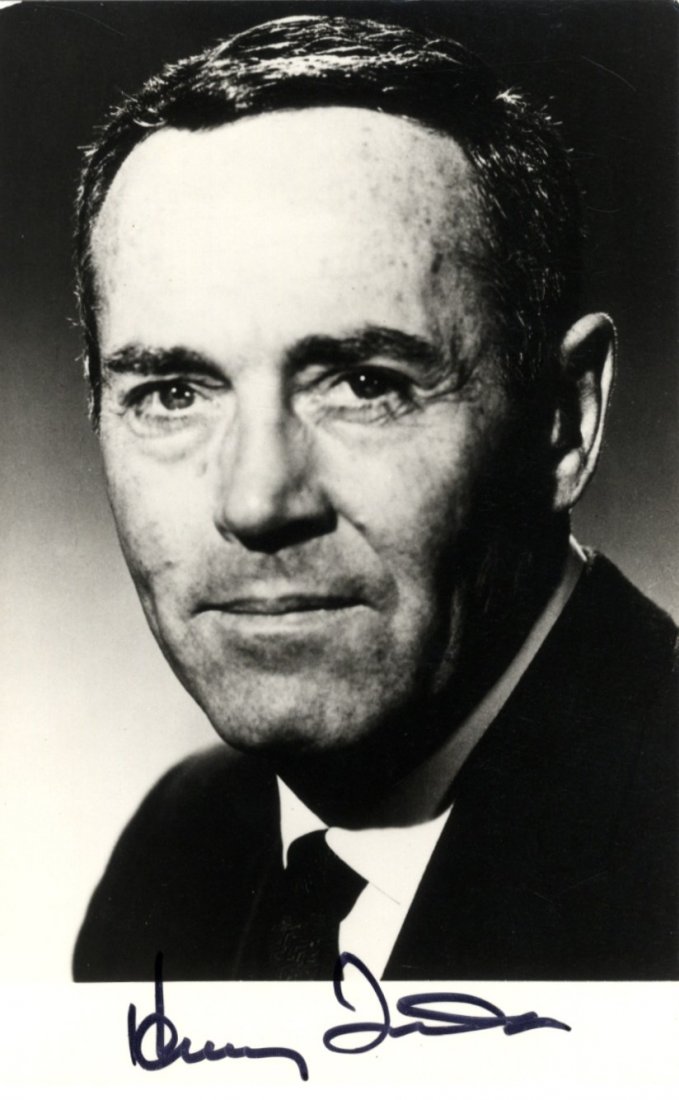 ACADEMY AWARD WINNERS: Selection of signed postcard (1 of 1)