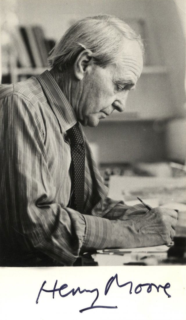 SCULPTORS: Henry Moore (1898-1986) English Sculptor and (1 of 1)