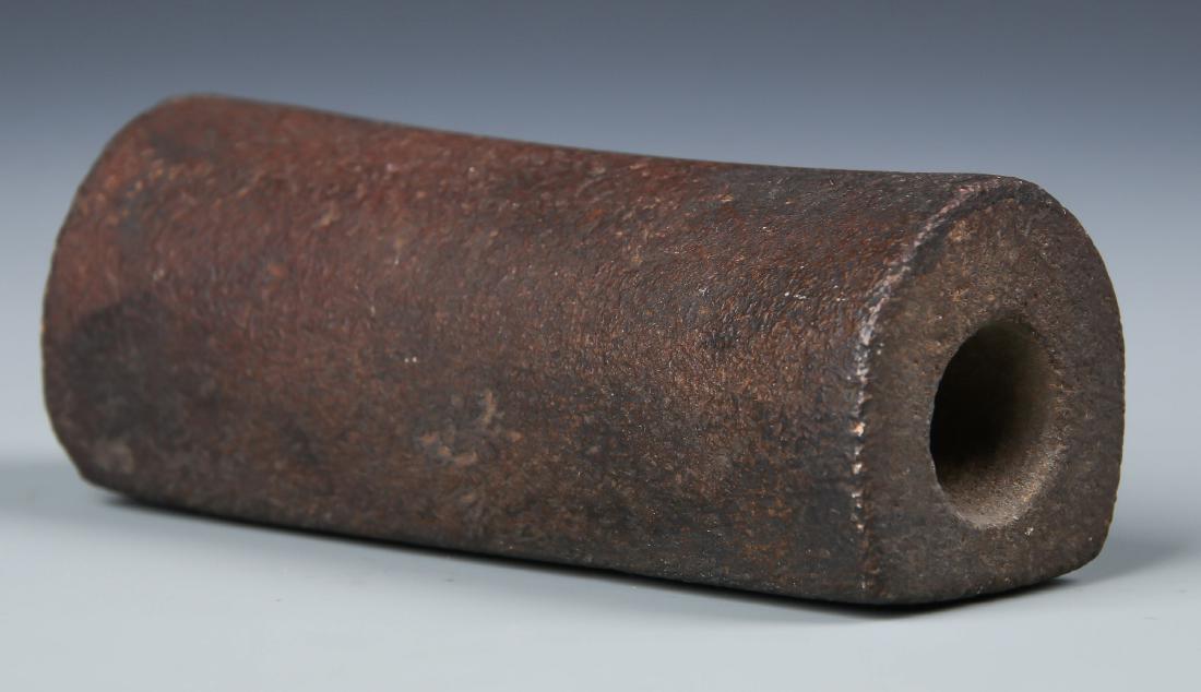 Tube Bannerstone, Tennessee, USA: Tube Bannerstone, Tennessee, USA. Size: 1.25'' x 3.25'' x 1'' (3 x 8 x 3 cm).