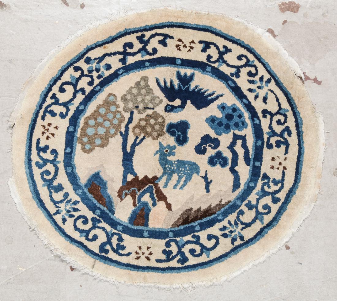 Antique Chinese Rug: 3'1'' x 2'9'' (94 x 84 cm) (1 of 6)