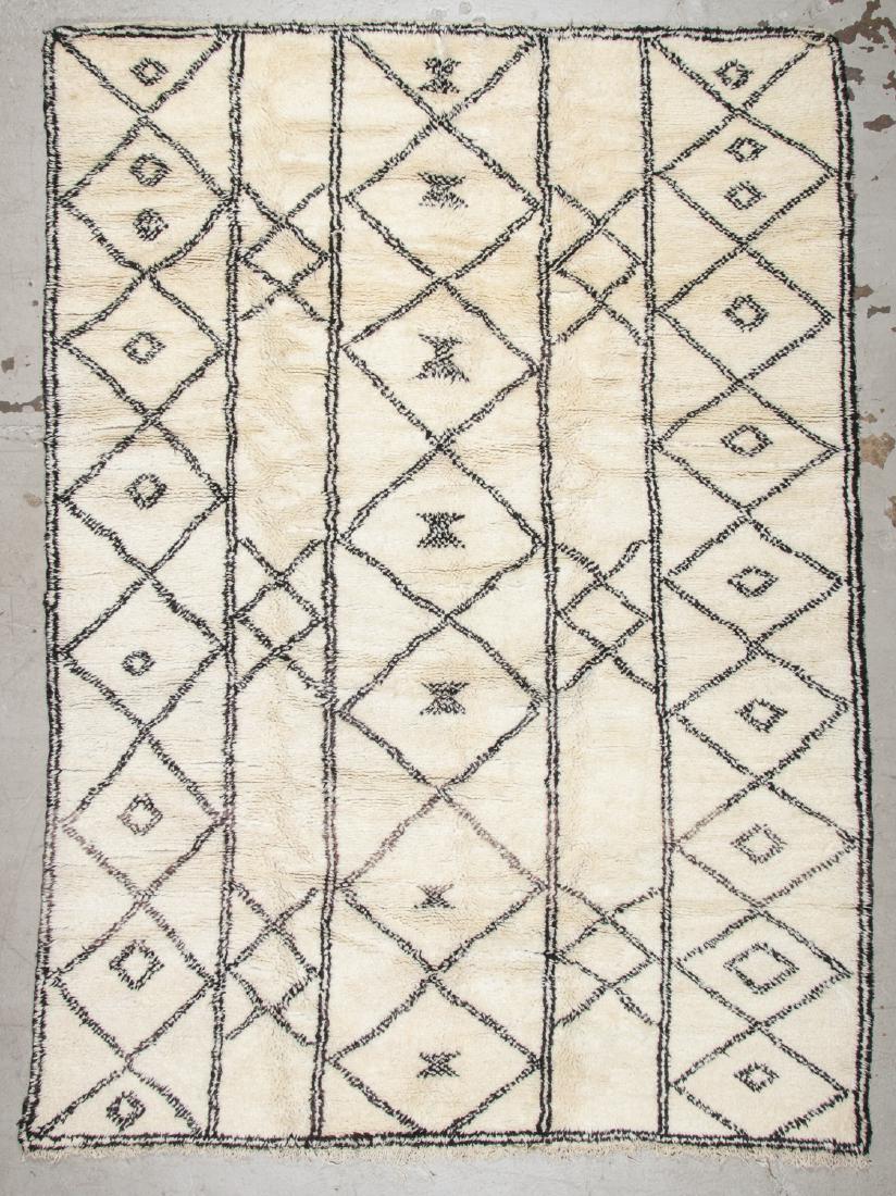 Moroccan Rug: 7'4'' x 10'2'' (224 x 310 cm) (1 of 6)