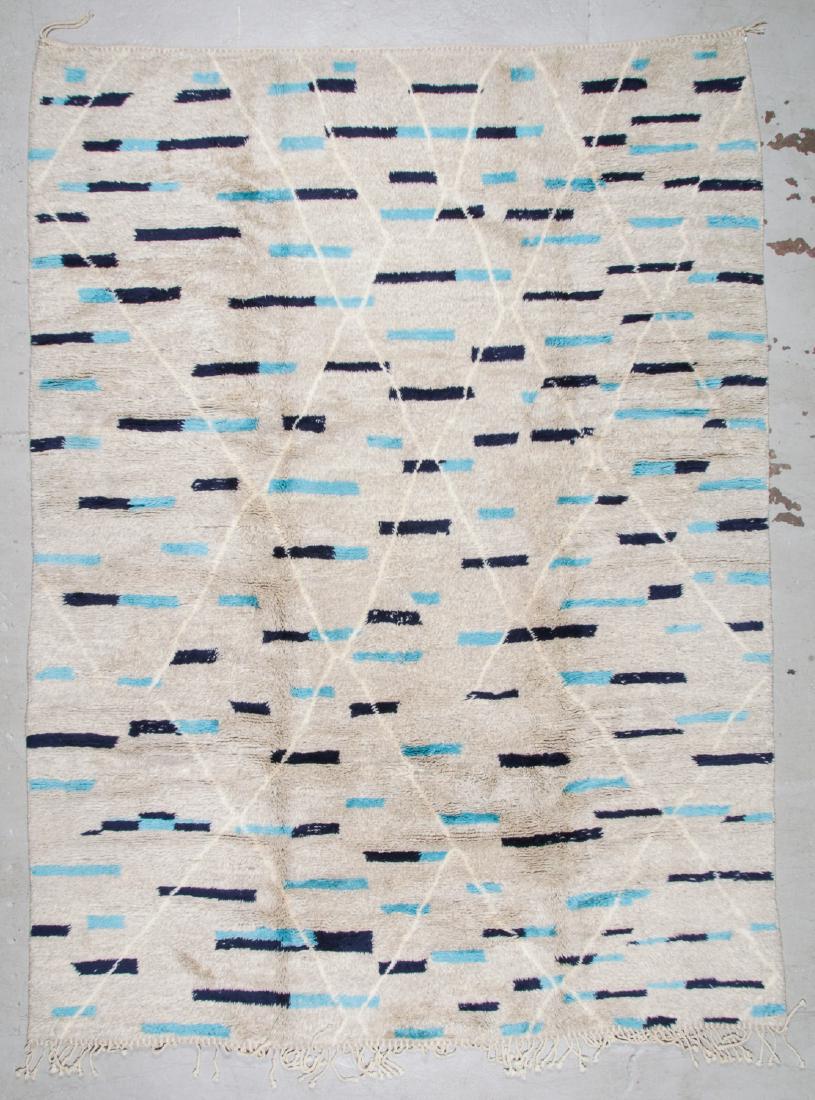 Moroccan Rug: 9' x 12'1'' (274 x 368 cm) (1 of 5)
