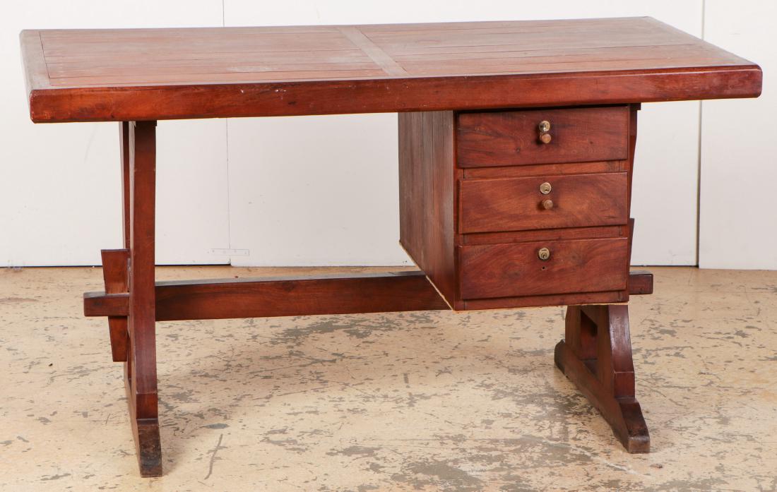 Modern/Vintage Artisan-Made Desk w. Drawers: Vintage Modern Artisan-Made Desk w. Drawers. Size: 30.75'' x 55'' x 31.25'' (78 x 140 x 79 cm).