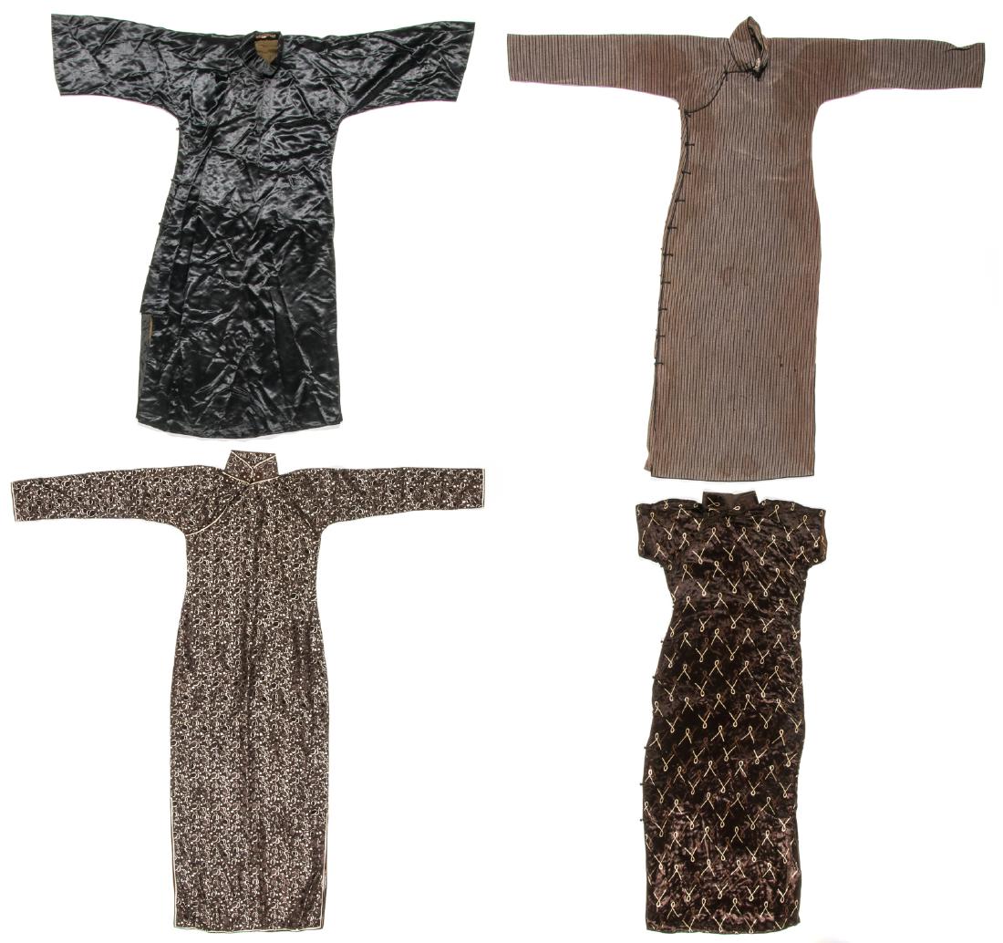 4 Attractive Vintage Asian Woman's Dresses (1 of 9)