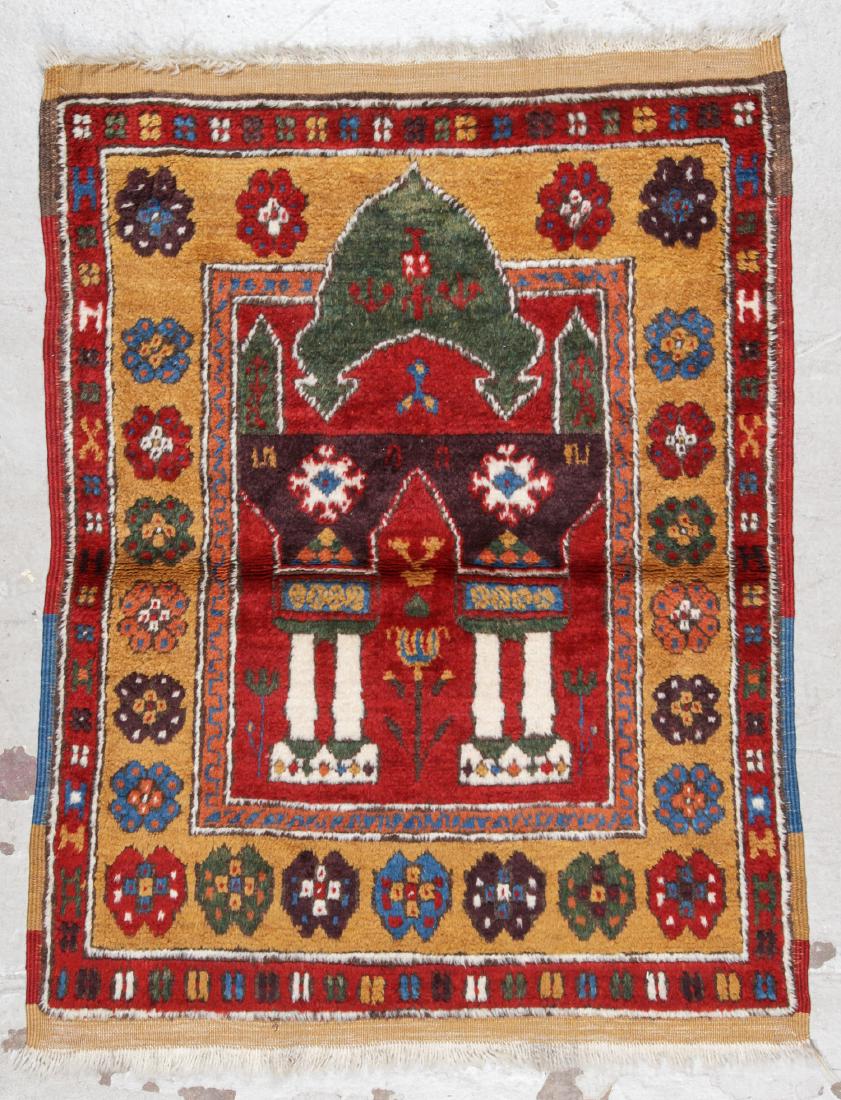 Konya Prayer Rug: 3'5'' x 4'5'' (1 of 6)
