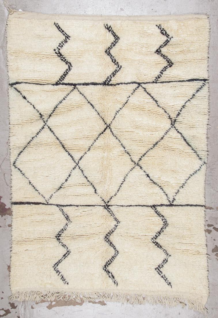 Modern Beni Ourain Rug: 5'2'' x 7'3'' (1 of 7)