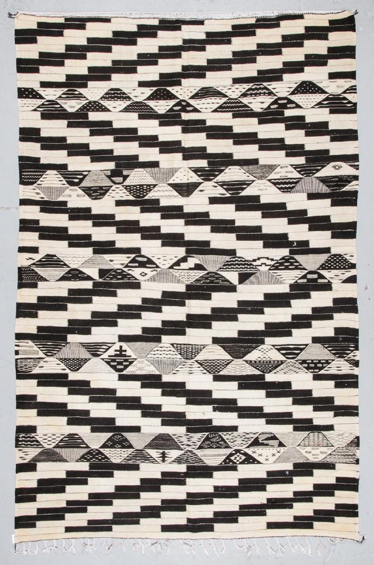 Modern Moroccan Taznacht Kilim: 7'1'' x 10'10': Modern Moroccan Taznacht Kilim, Morocco: 7'1'' x 10'10'' (216 x 330 cm). Kilim tapestry weave, shades of natural handspun wool.
