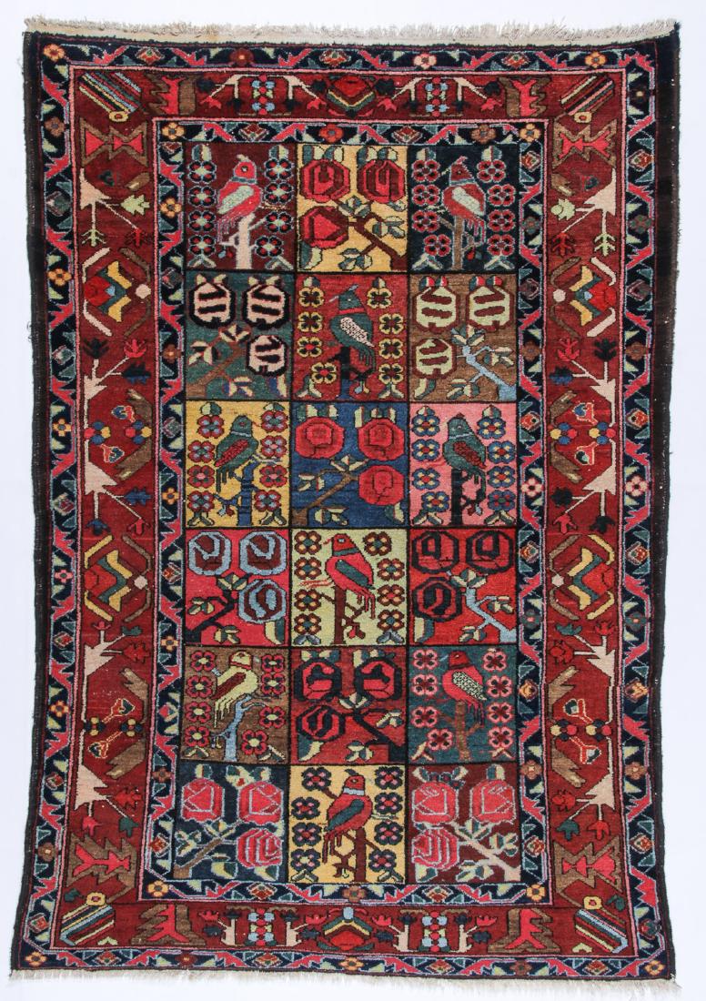 Antique Baktiari Rug, Persia: 4'6'' x 6'7'': Antique Baktiari Rug, Persia. Size: 4'6'' x 6'7'' (137 x 201 cm). Early 20th c.