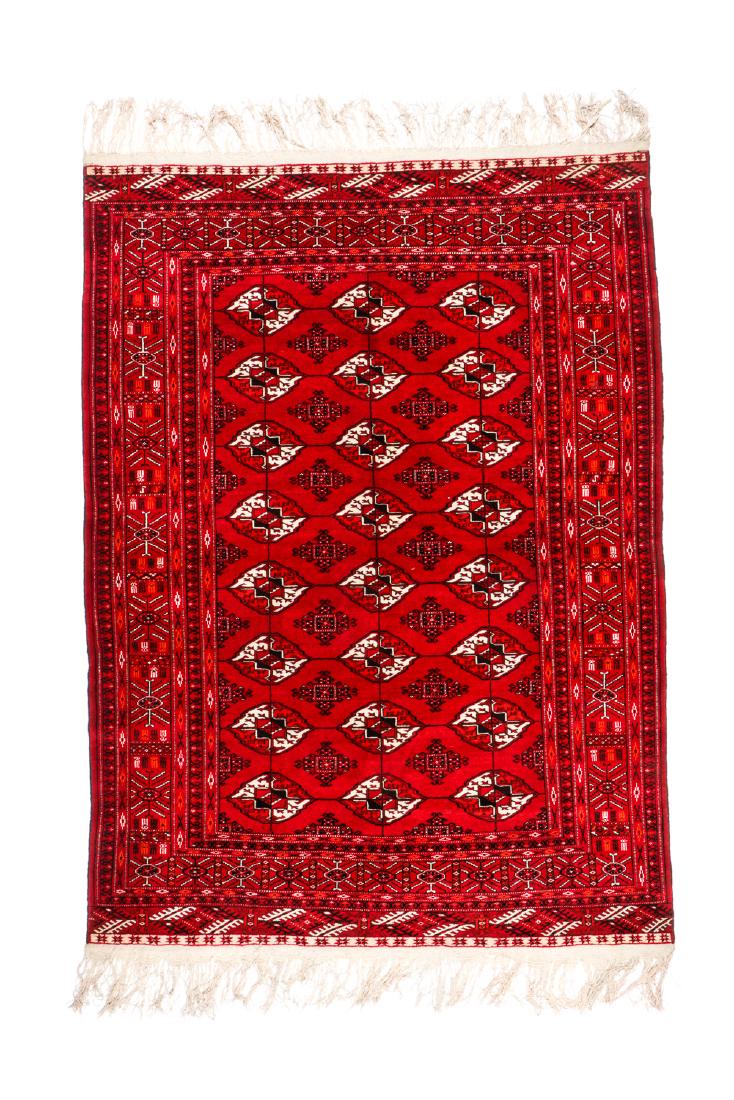 Semi-Antique Tekke Rug, Turkmenistan: 4'7'' x 6'3'' (1 of 7)