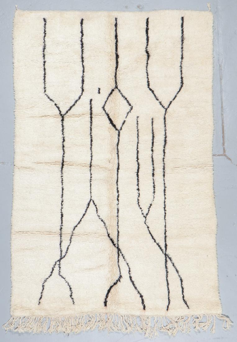 Modern Beni Ourain Rug: 5'2'' x 7'11'' (1 of 7)