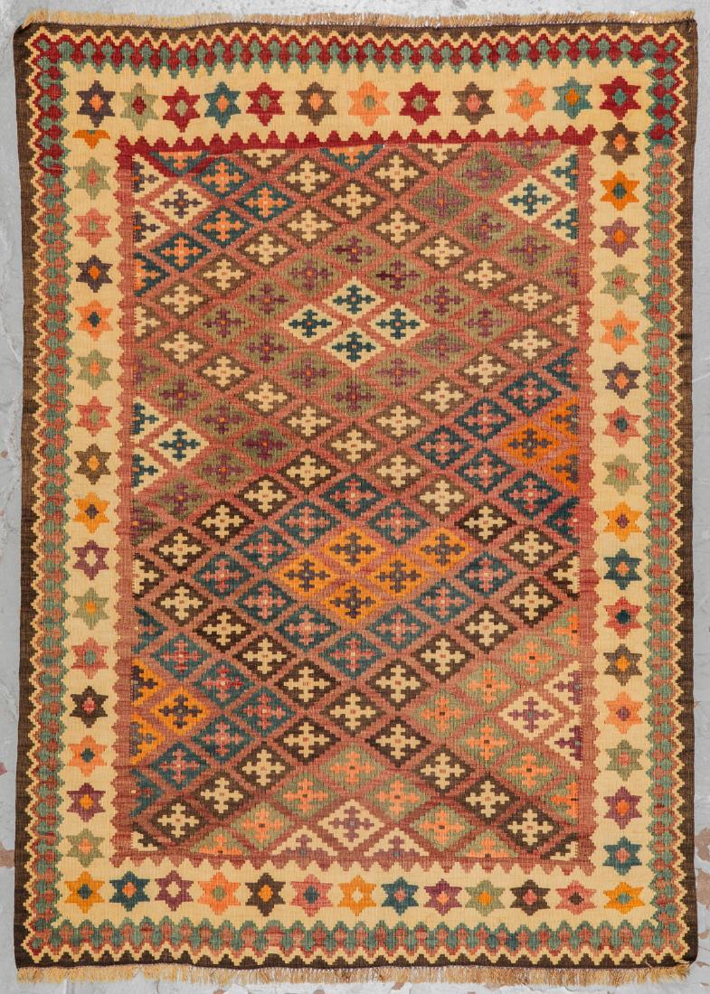 Vintage Shiraz Kilim: 4'6'' x 6'3'' (1 of 3)